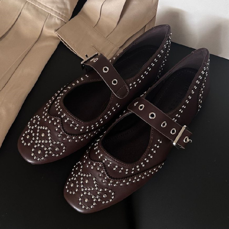Retro Rivet Buckle Design Flat - огляд і ціна Women'S Fashion Brands