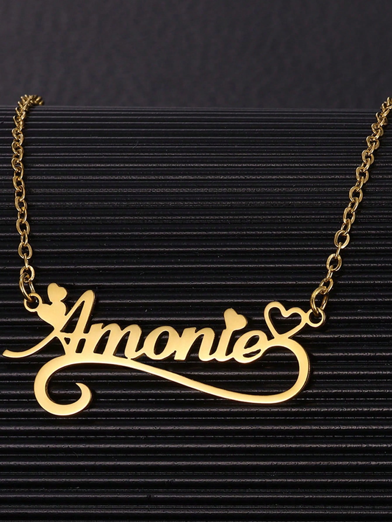 Custom Name Hollow Heart Neckl - огляд і ціна Women Fashion Names