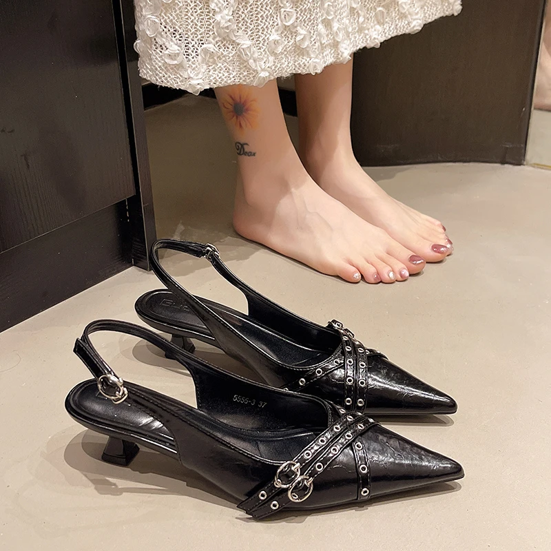 2025 New Women Pointed Toe San - огляд і ціна Women'S Fashion Trends 2025