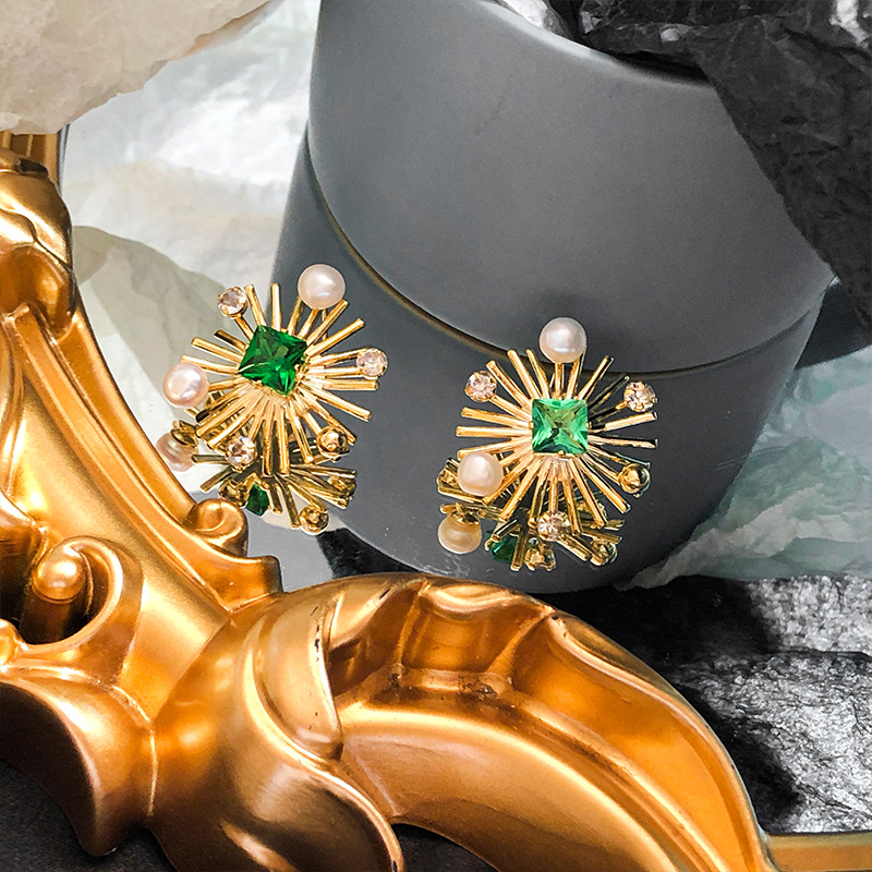 Sunflower Crystal Stud Earring - огляд і ціна Women Fashion Nz